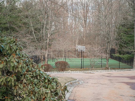 5th image of 4 Springhouse Road