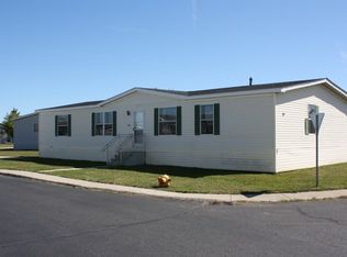 565 Red Beech Dr, Flint, MI 48506