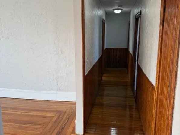 48 Mystic St #3, Fall River, MA 02724