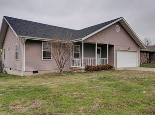 607 E Kerr St, Springfield, MO 65803