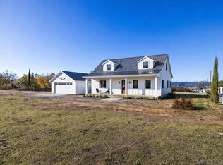 21860 William Tell St #19-20, Santa Ysabel, CA 92070