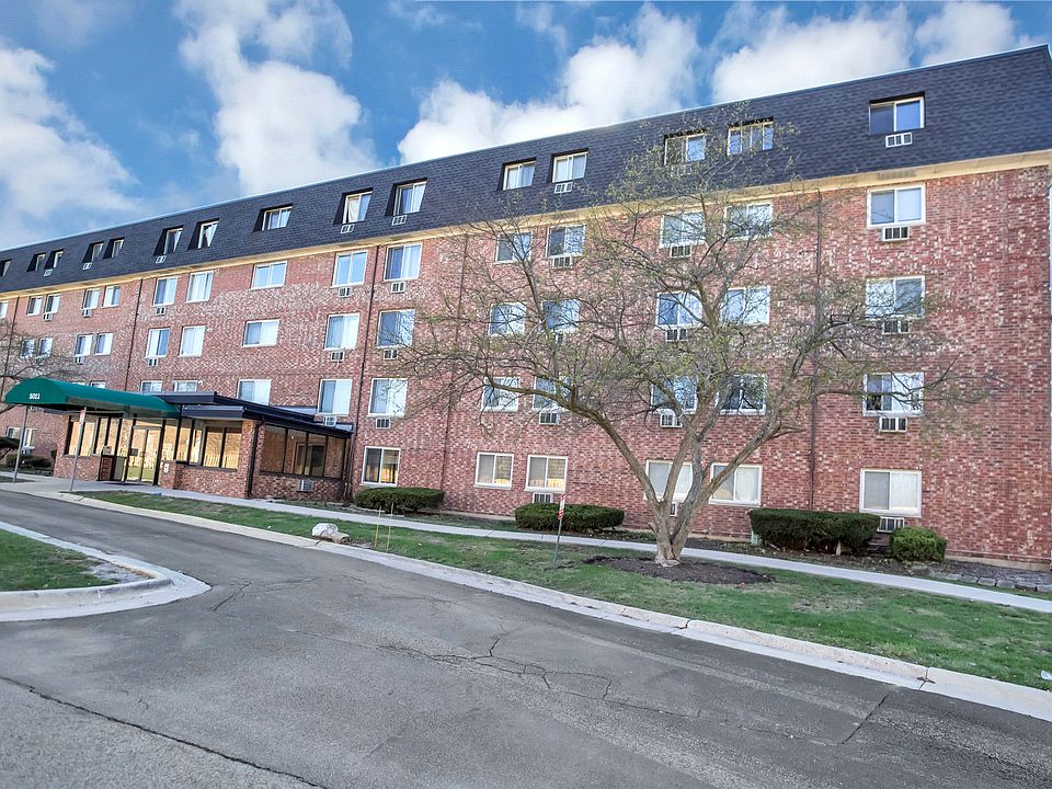 1st image of 5011 Valley Ln APT 501