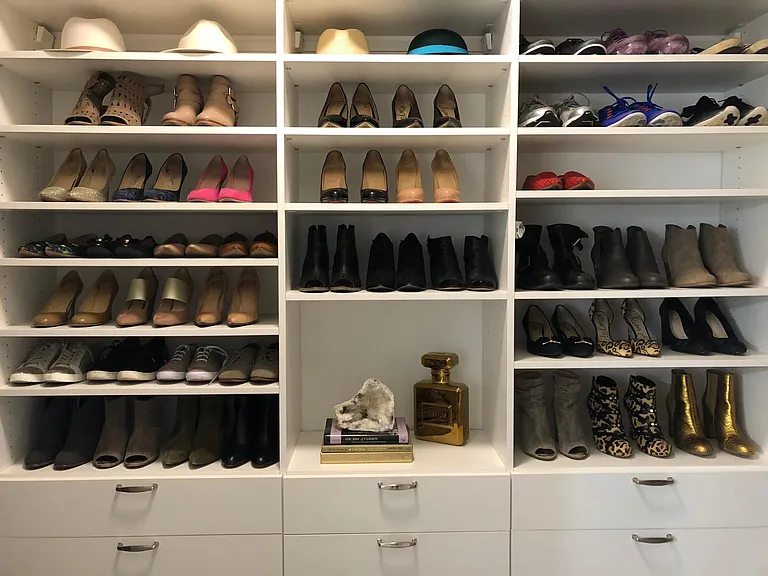 Master closet/California