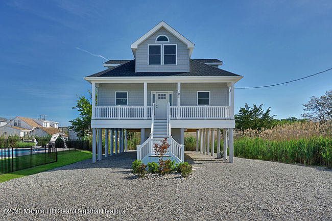 1st image of 102 Atlantic Ave