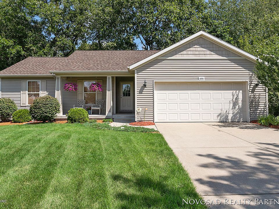 1st image of 6885 Northway Dr NE