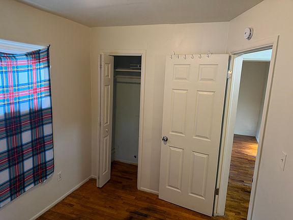 4th image of 3147 Raskob St