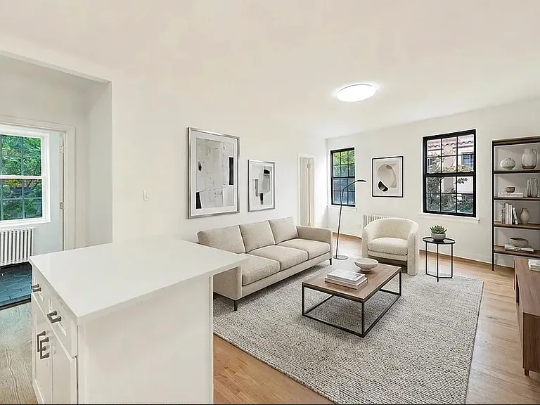 47 Franklin St #2 — Photo 1