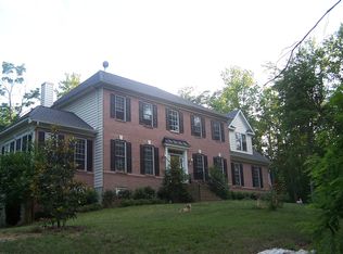 40 Old Creekside Rd, Fredericksburg, VA 22405