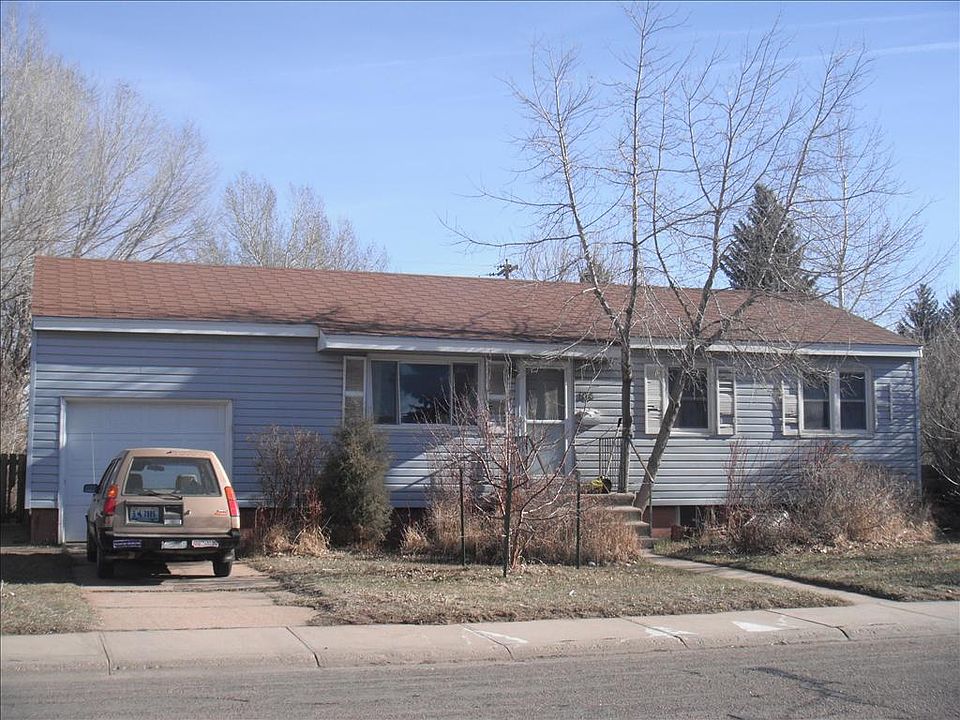 1st image of 815 E Curtis St