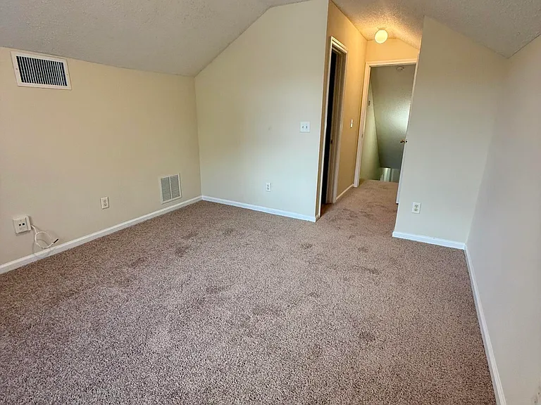 3150 Highland Grove Dr — Photo 44