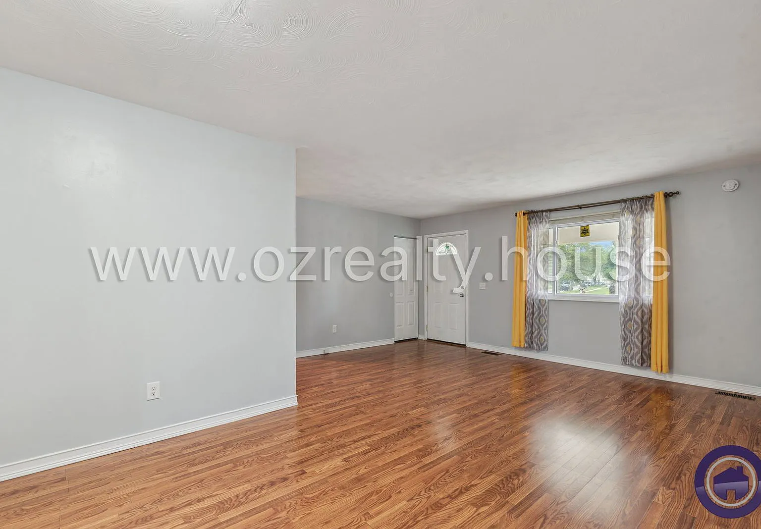 3 bed, 1.5 bath, 1410 sqft, $1,950 — Photo 4
