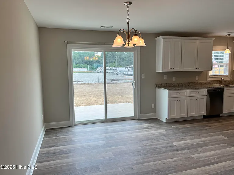 454 Crump Farm Rd — Photo 6