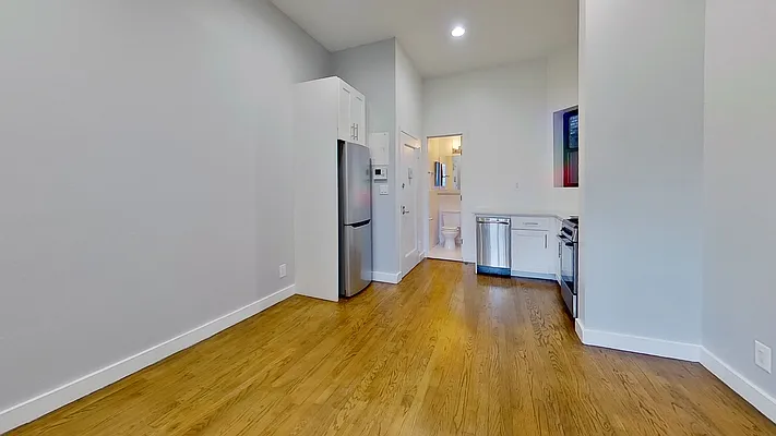 Rented by Compass | media 3