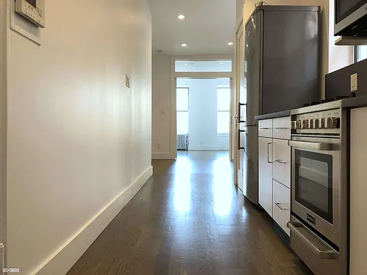 Rented by Citi Habitats | media 8