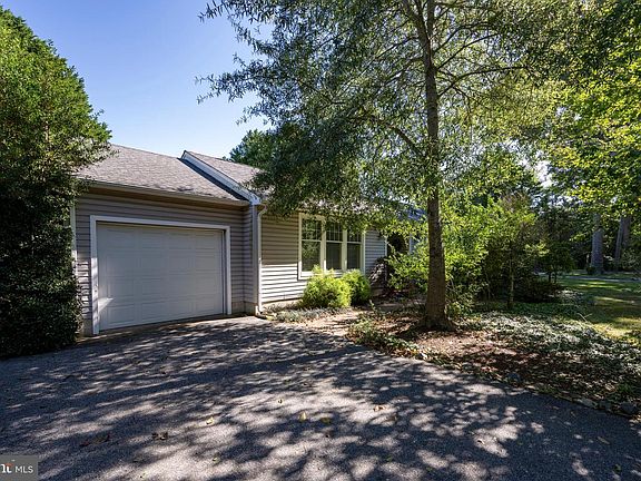 2nd image of 23 Sandalwood Dr