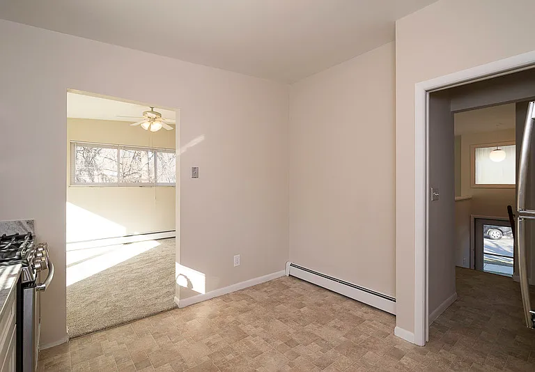 524 Bemidji Ct — Photo 11