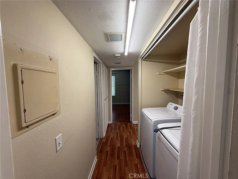 14 Woodleaf — Photo 16