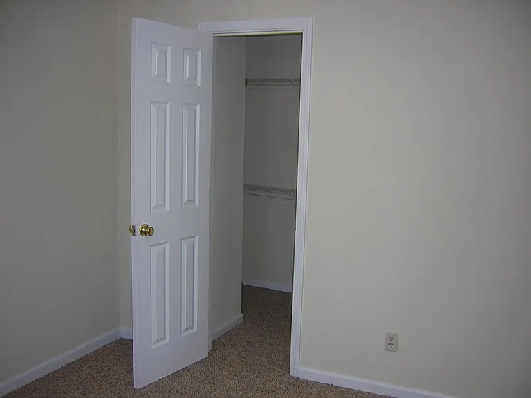 2220 Kings Gate Cir #A — Photo 12
