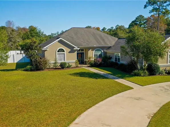 606 Stonewall Jackson Pl, Waycross, GA 31503