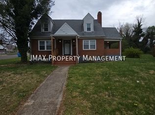 2731 Cove Rd NW, Roanoke, VA 24017