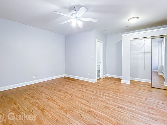 2nd image of 4070G N Kenmore Ave #101