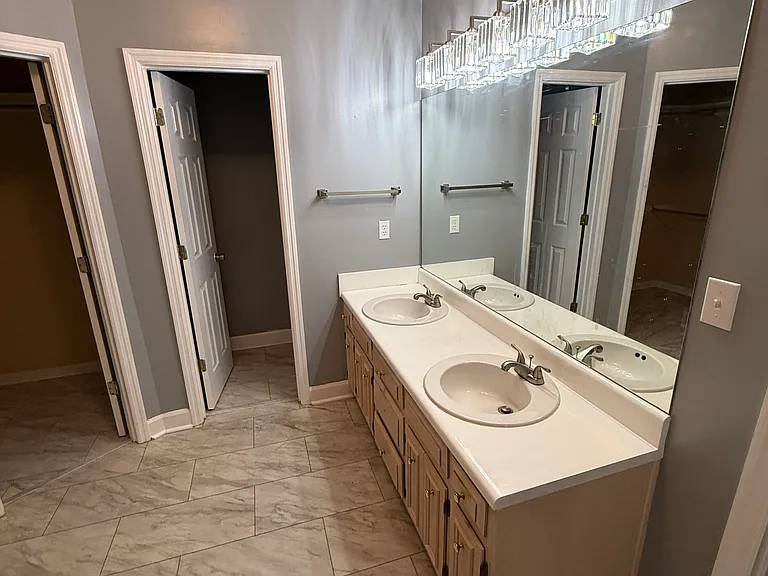 218 Hummingbird Ln — Photo 11