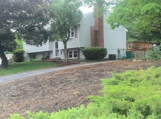 36 Roxanne Sq, North Attleboro, MA 02760