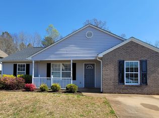 399 Split Oak Ln, Inman, SC 29349