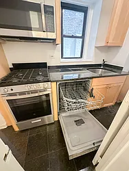 Rented by Urban Real Estate Inc