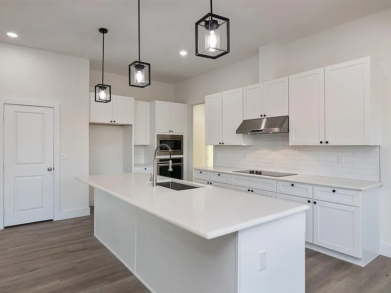 2722 Eastridge Blvd — Photo 10
