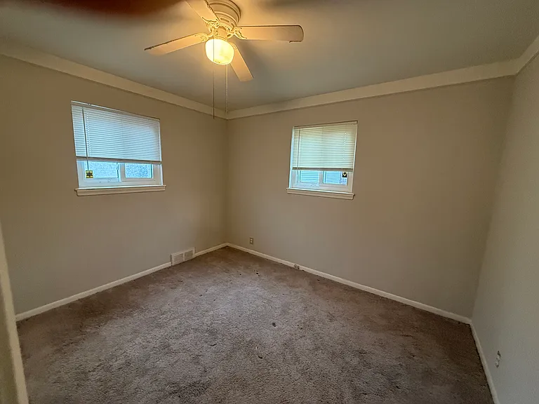 24331 Currier St — Photo 10