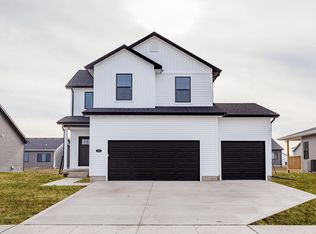 560 NW Atlas Ln, Waukee, IA 50263
