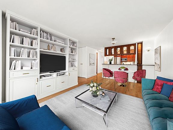 2nd image of 1160 3rd Ave APT 6H