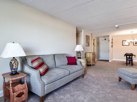 3rd image of 1500 Worcester Rd APT 426