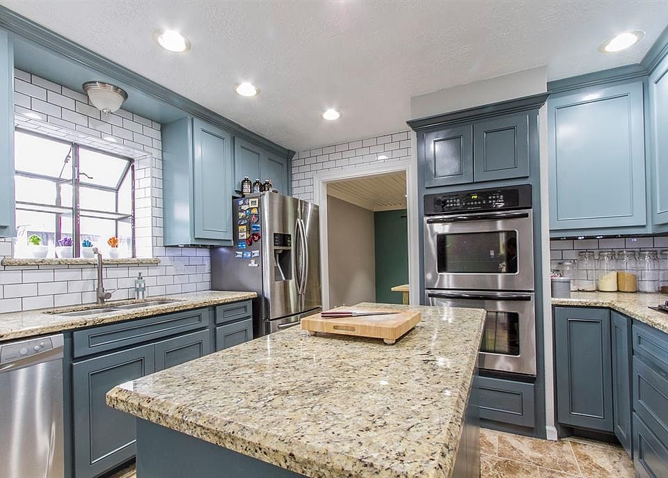 1st image of 7222 Creek Crest Dr