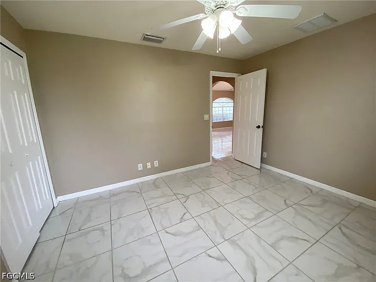 306 NE 14th Terrace Cpe — Photo 9