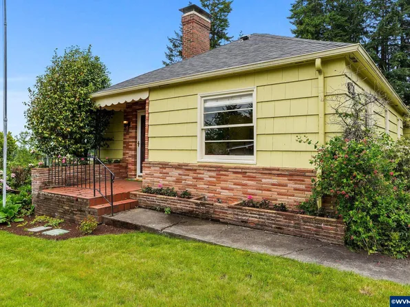 828 Kingwood Dr NW, Salem, OR 97304