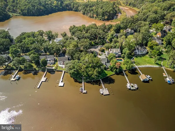 531 Point Field Dr, Millersville, MD 21108