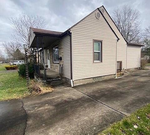 2nd image of 2245 NW Blvd Nw