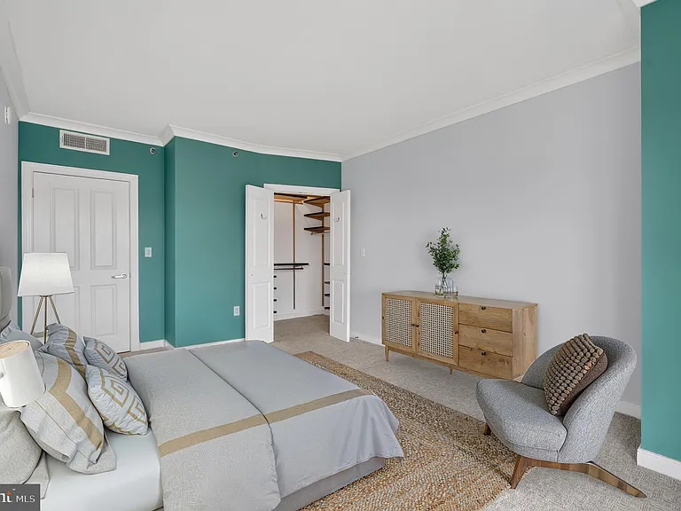 777 7th St NW #924 — Photo 12