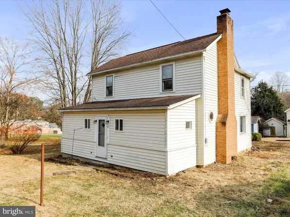 15 Zacharys Way, Great Cacapon, WV 25422