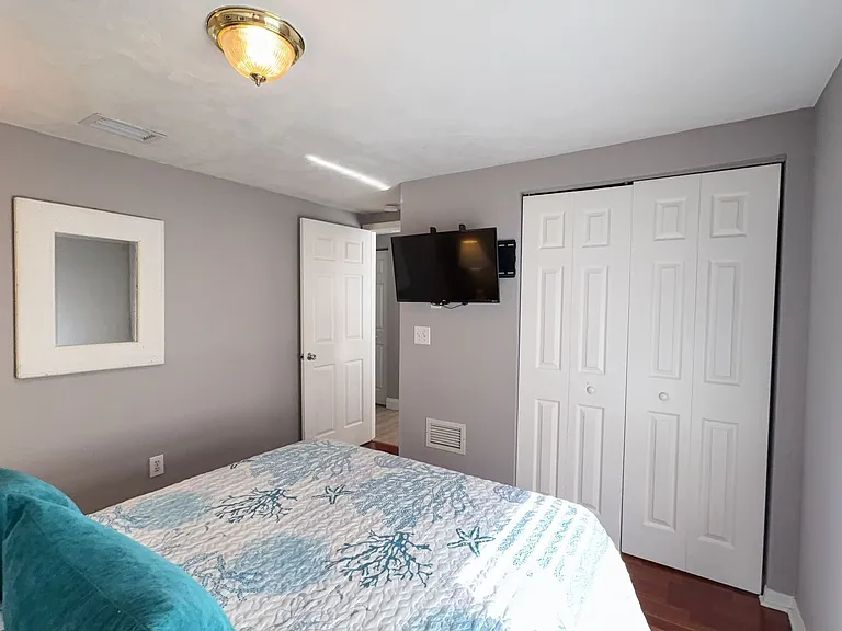 108 5th St S #4D — Photo 13