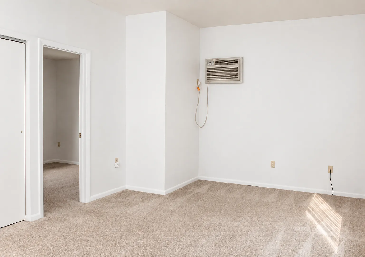 84 E Main St — Photo 3