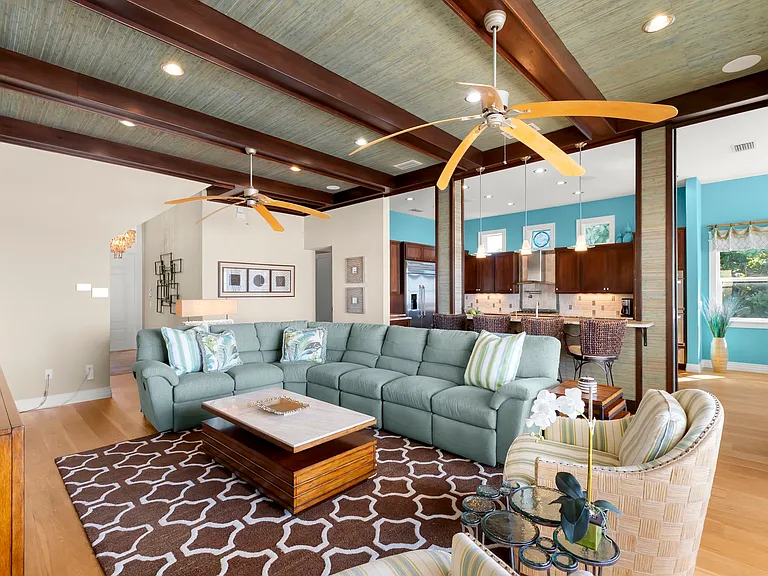 10042 Gulf Blvd — Photo 11