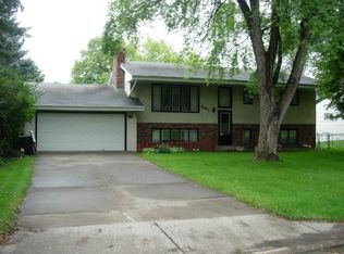 861 22nd Ave NW, New Brighton, MN 55112