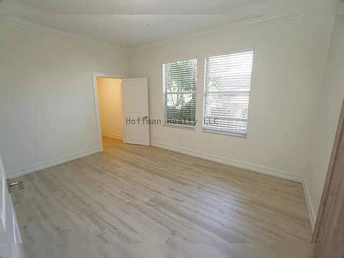 2511 W Fig St — Photo 10