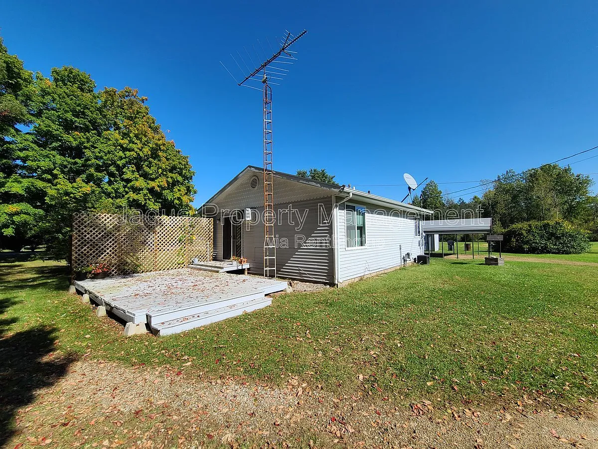 Building Photo - 3970 Meadowbrook Rd