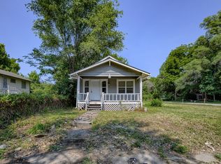 2830 Myrtle Ave, Kansas City, MO 64128