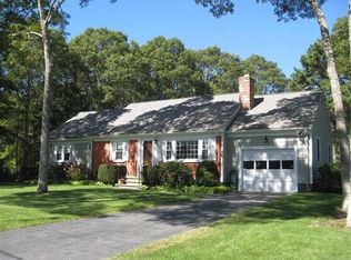16 Pine View Dr, Cotuit, MA 02635