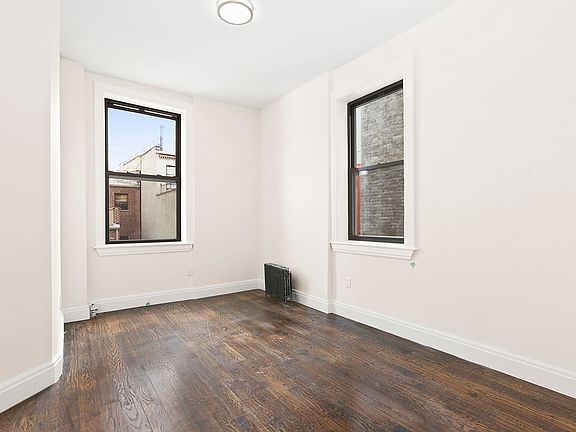 3rd image of 17 W 125th St #A3